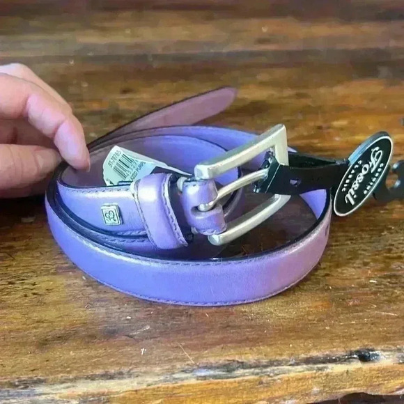 NWT Fossil Thin Purple Genuine Leather Belt with‎ Silver Buckle Size M - Picture 1 of 8